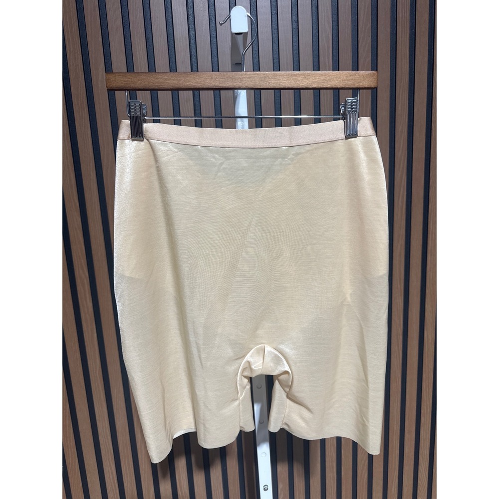 SKIMS NWT Simply Bare Low Back Short - 2X